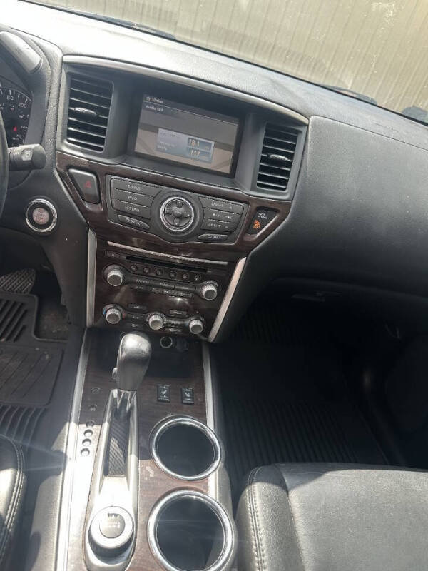 2014 Nissan Pathfinder SL