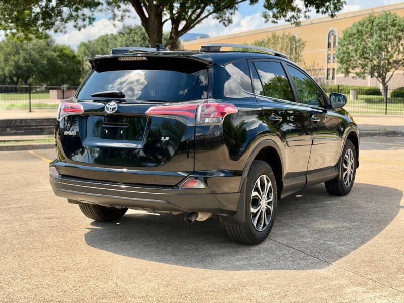 2018 Toyota RAV4 LE