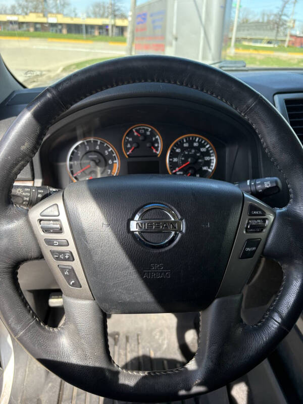 2015 Nissan Armada Platinum