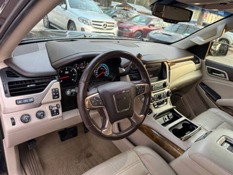 2017 GMC Yukon XL Denali