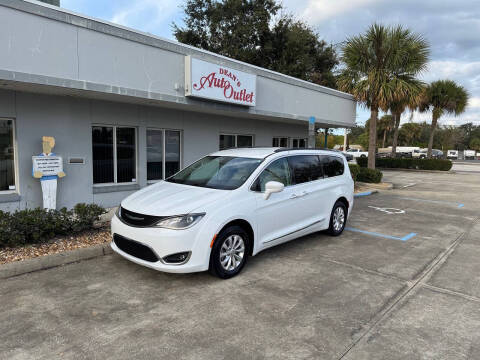 2017 Chrysler Pacifica Touring Plus