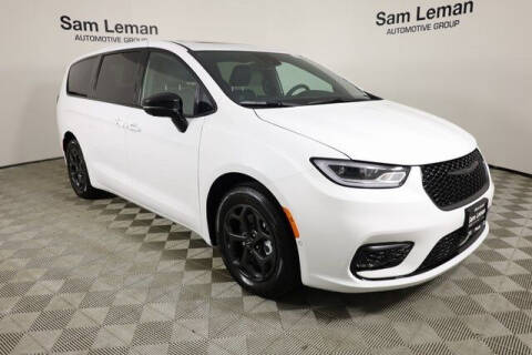 2023 Chrysler Pacifica Plug-In Hybrid for sale at Sam Leman Chrysler Jeep Dodge of Peoria in Peoria IL