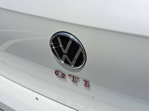 2025 Volkswagen Golf GTI SE
