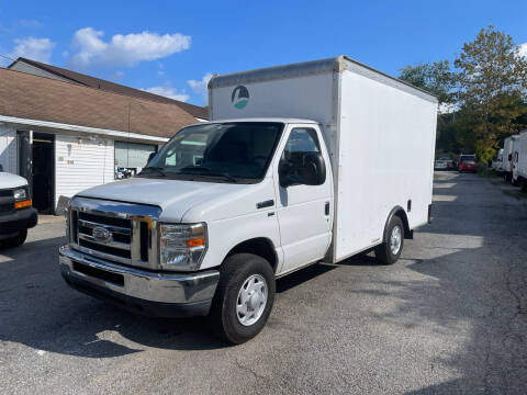 2015 Ford E-Series for sale at Gordon Motor Cars, LLC in Frazer PA