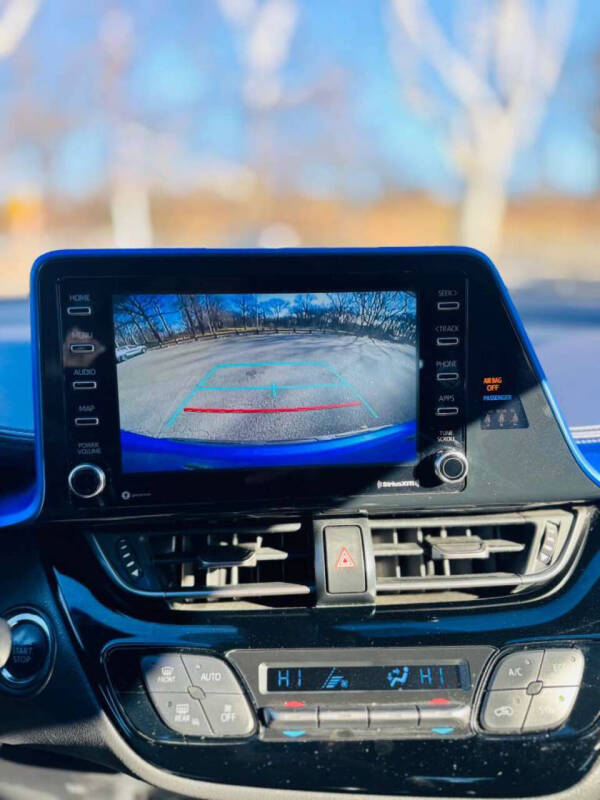 2020 Toyota C-HR XLE