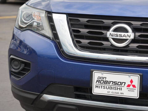 2020 Nissan Pathfinder S