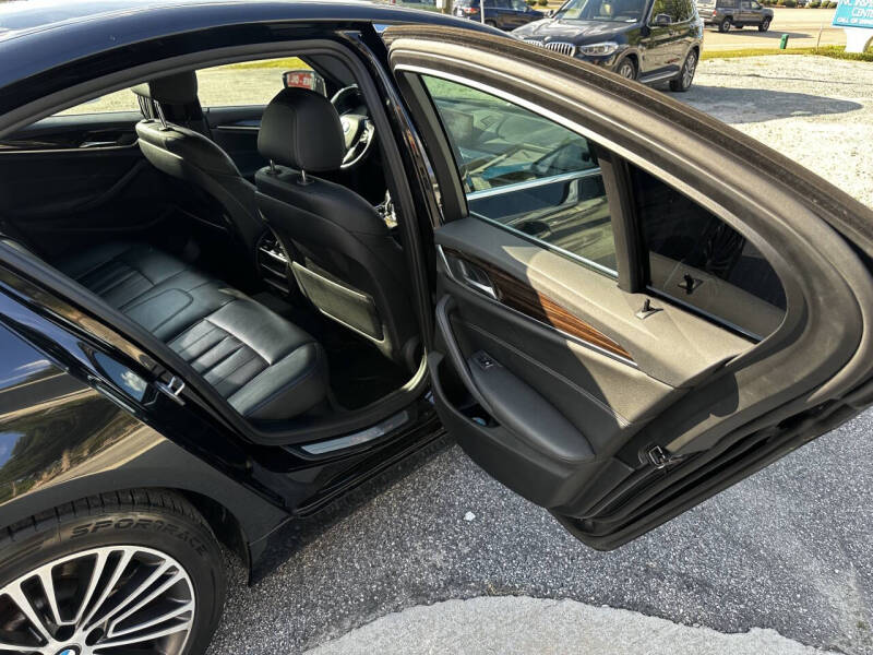 2019 BMW 5 Series 530i