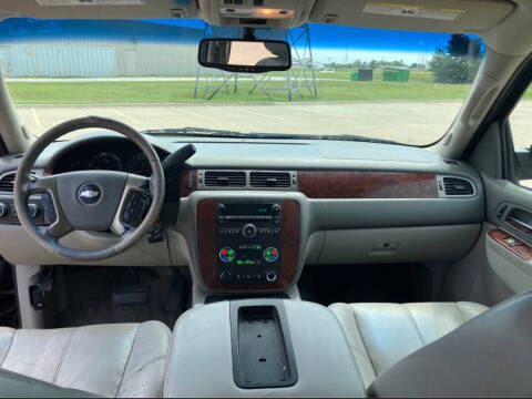 2011 Chevrolet Suburban LT