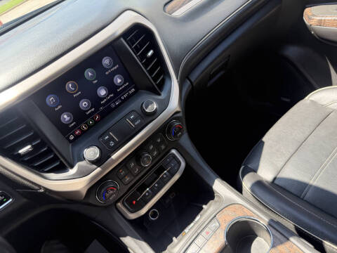 2020 GMC Acadia Denali
