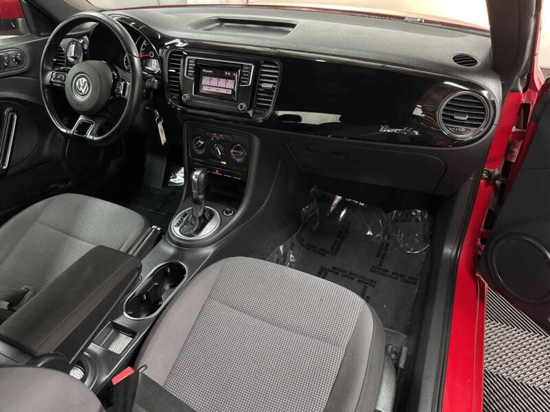 2019 Volkswagen Beetle 2.0T S