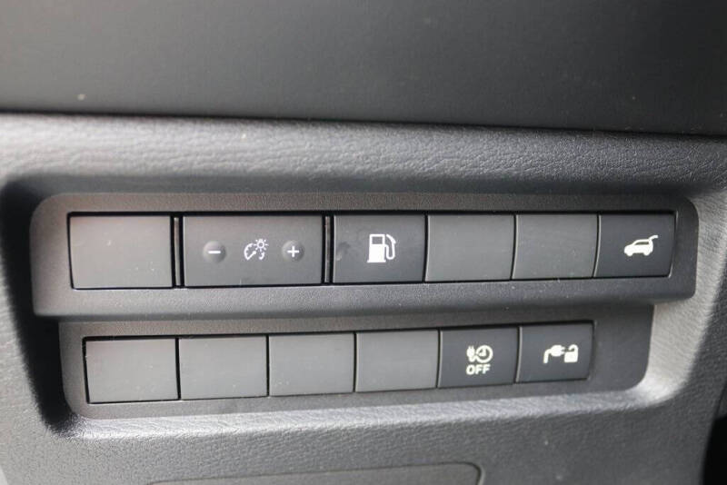 2025 Mitsubishi Outlander PHEV SE