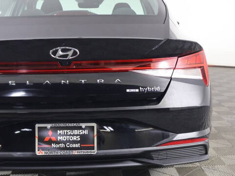 2023 Hyundai Elantra Hybrid Blue