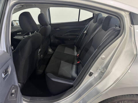 2025 Nissan Versa SV