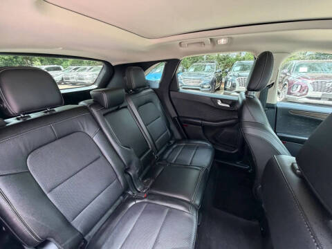 2020 Ford Escape Titanium
