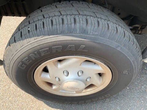 2003 Ford E-Series E-250