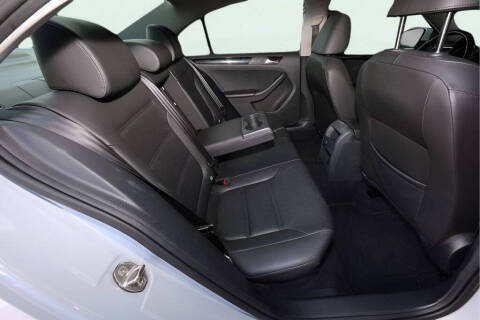 2017 Volkswagen Jetta 1.8T SEL