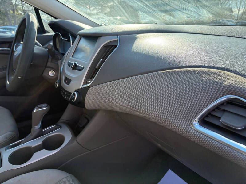 2017 Chevrolet Cruze LS Auto