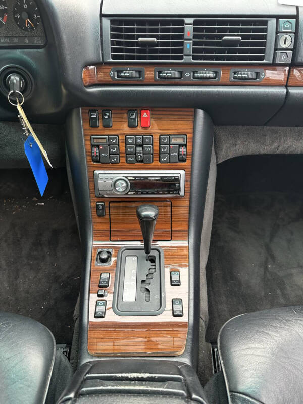 1994 Mercedes-Benz S-Class S 320