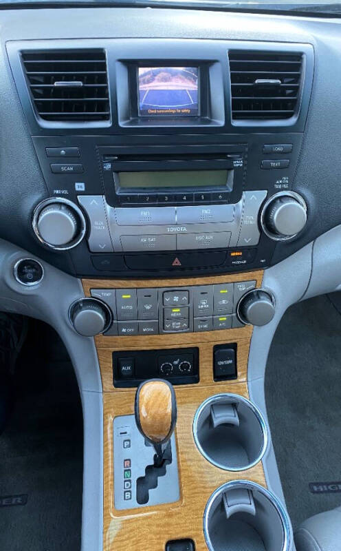 2010 Toyota Highlander Hybrid Limited