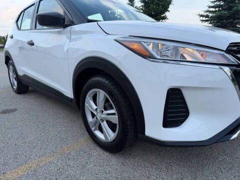 2023 Nissan Kicks S