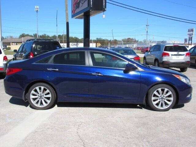 2011 Hyundai Sonata for sale at Checkered Flag Auto Sales in Lakeland FL