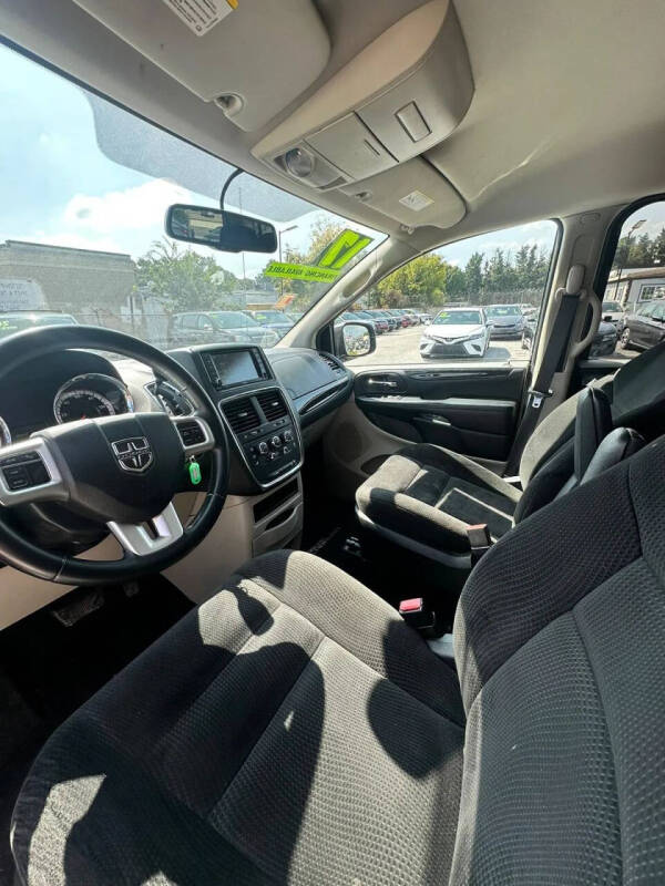 2017 Dodge Grand Caravan