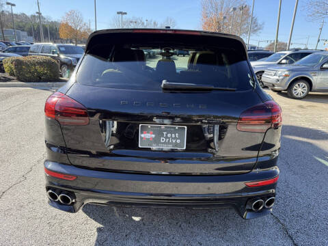 2016 Porsche Cayenne GTS
