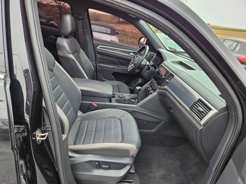 2020 Volkswagen Atlas Cross Sport V6 SEL Premium R-Line 4Motion