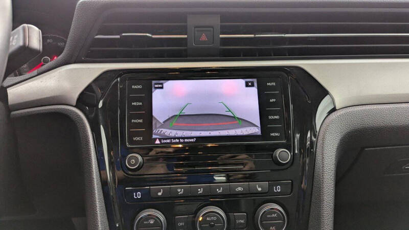 2022 Volkswagen Passat SE