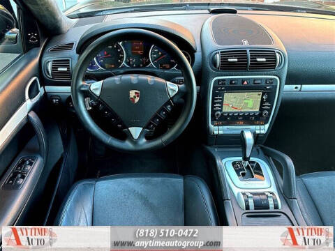 2010 Porsche Cayenne GTS