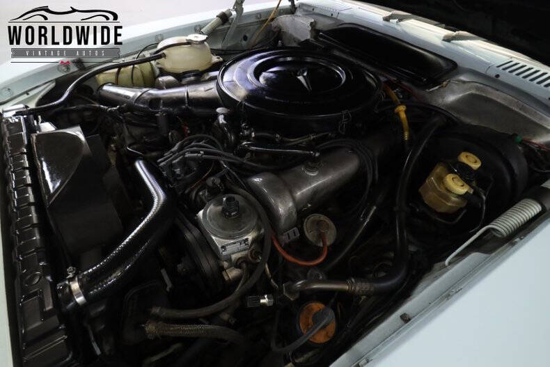 1975 Mercedes-Benz 450-Class