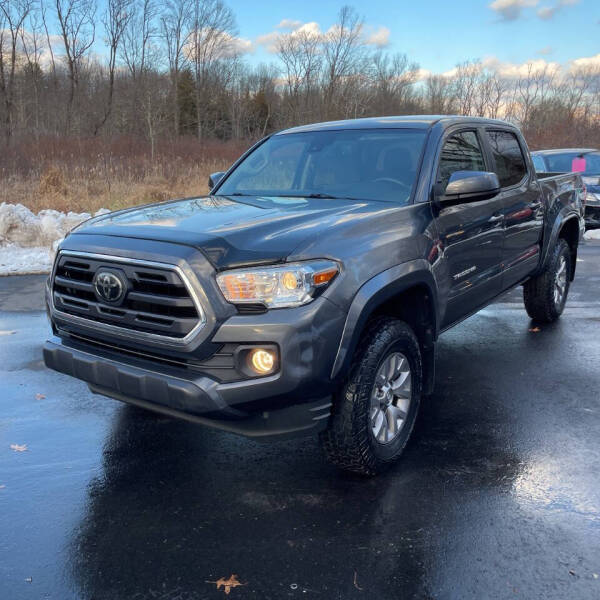 2019 Toyota Tacoma SR5's photo