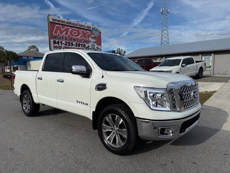 2017 Nissan Titan SV