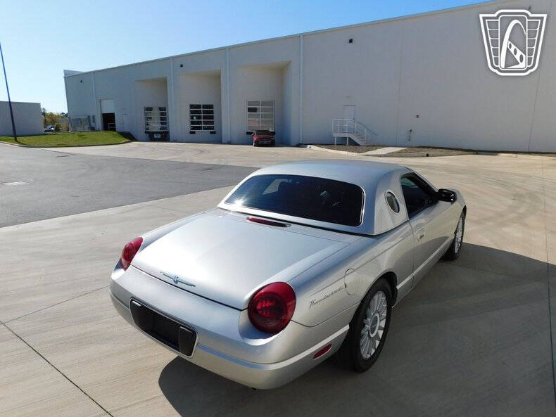 2004 Ford Thunderbird Deluxe