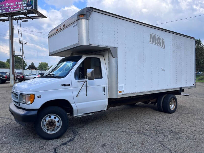 2002 Ford E-Series E-450 SD