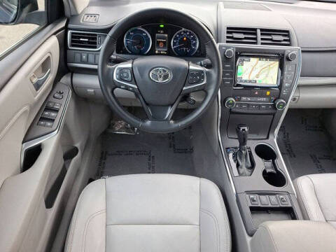 2016 Toyota Camry Hybrid XLE