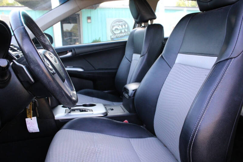 2012 Toyota Camry SE