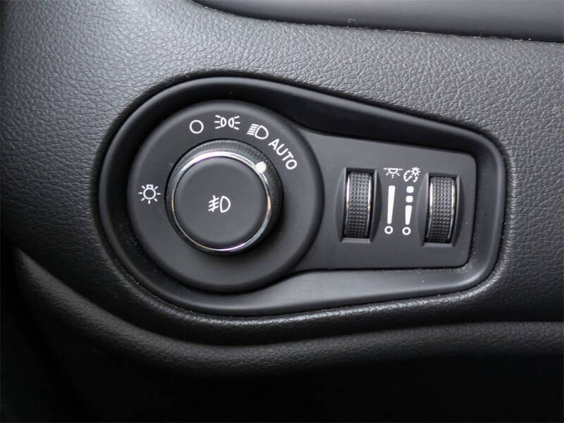 2023 Jeep Renegade Trailhawk