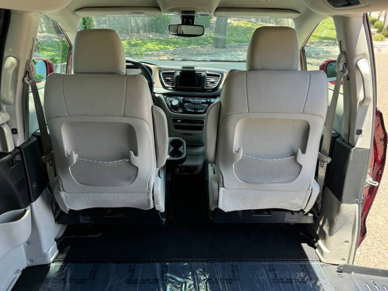2019 Chrysler Pacifica Touring L