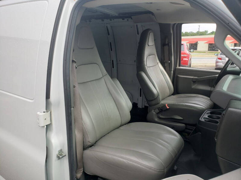 2021 Chevrolet Express 2500