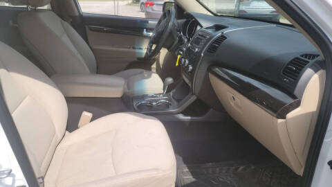 2012 Kia Sorento LX