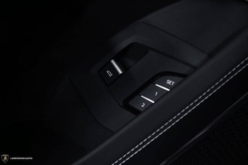 2023 Lamborghini Urus S