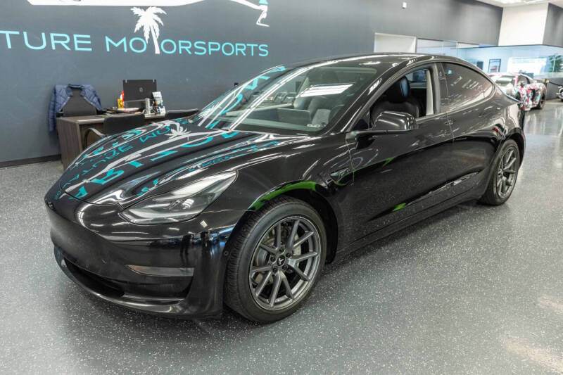 2021 Tesla Model 3 Standard Range Plus