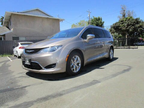 2017 Chrysler Pacifica Limited