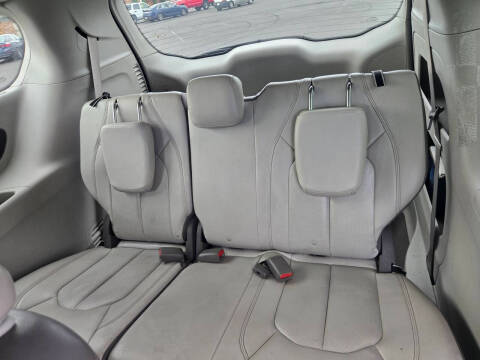 2018 Chrysler Pacifica Touring L Plus