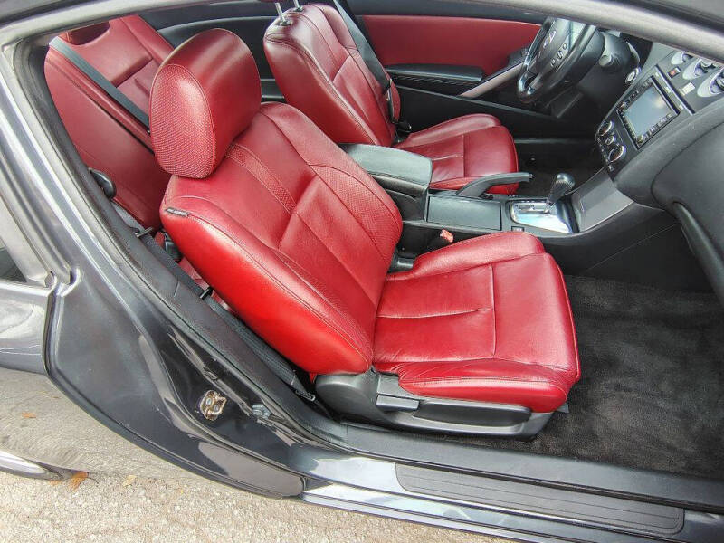 2010 Nissan Altima 3.5 SR