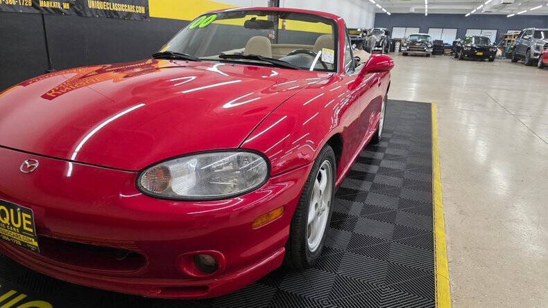 2000 Mazda MX-5 Miata