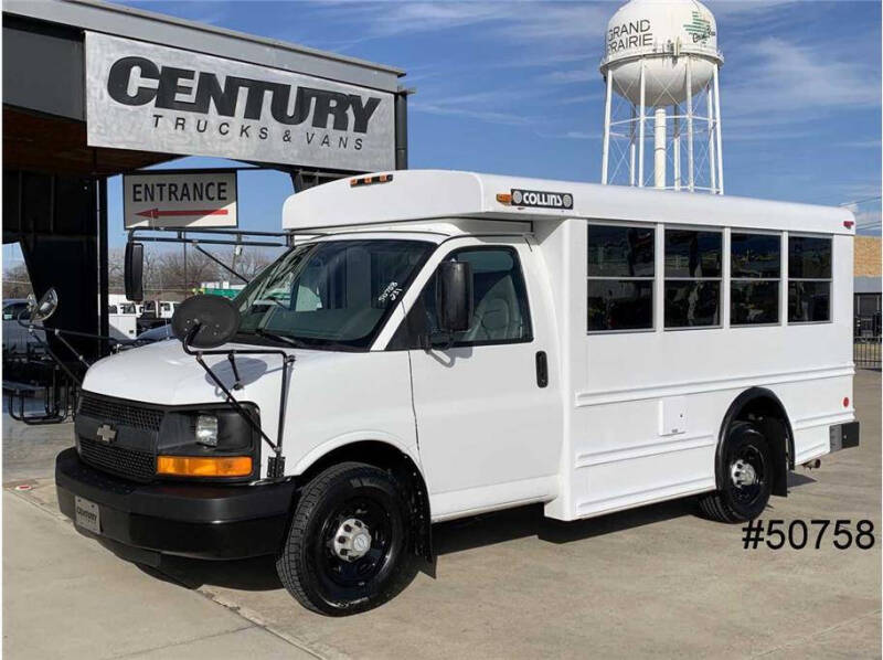 2007 Chevrolet Express for sale at CENTURY TRUCKS & VANS in Grand Prairie TX
