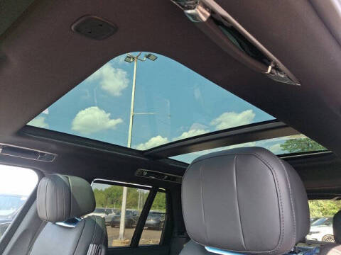 2025 Land Rover Range Rover P530 SE