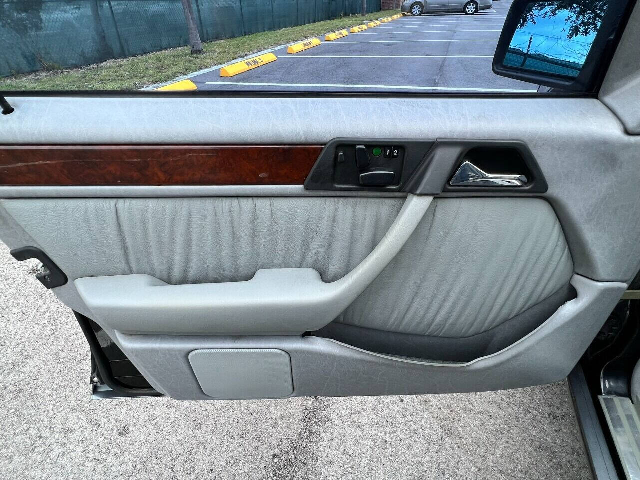 1994 Mercedes-Benz E-Class  - $12,900